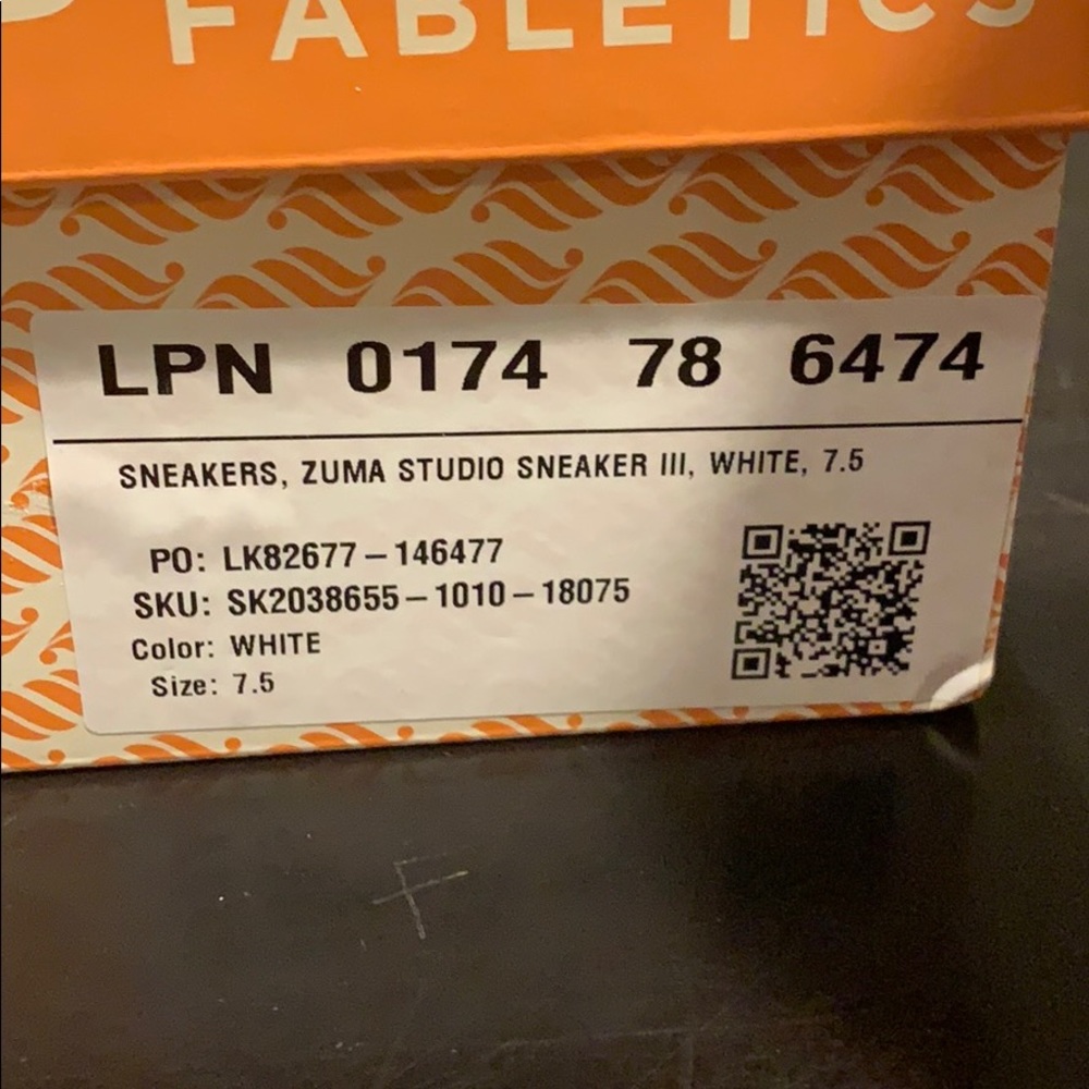 Fabletics White Running Shoes - Picture 2 of 7